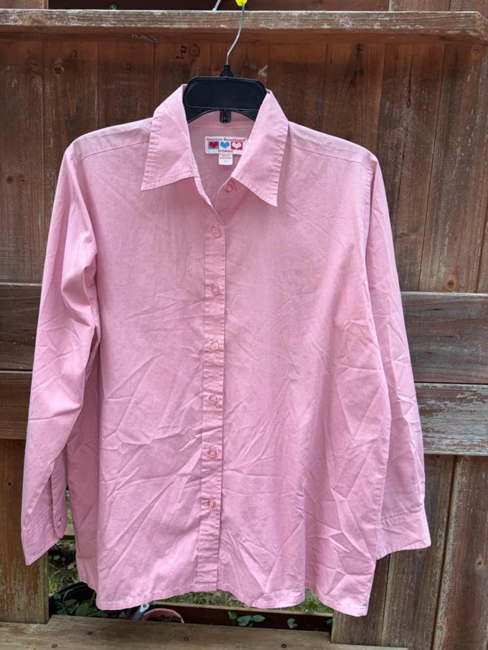 Women's Classic Button-Front Long-Sleeve Shirt in Light Pink - Picture 3 of 8